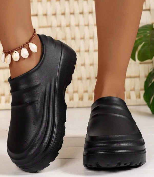 🩴Sootheez Extremely Comfy Clogs☁️
